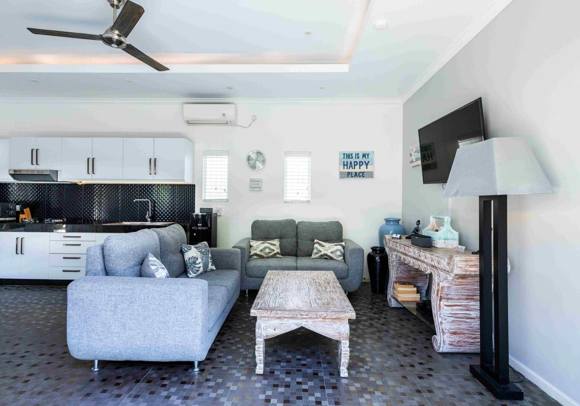 Charming, Villa Sofie - Central Sanur With Refreshing Pool Buitenkant foto