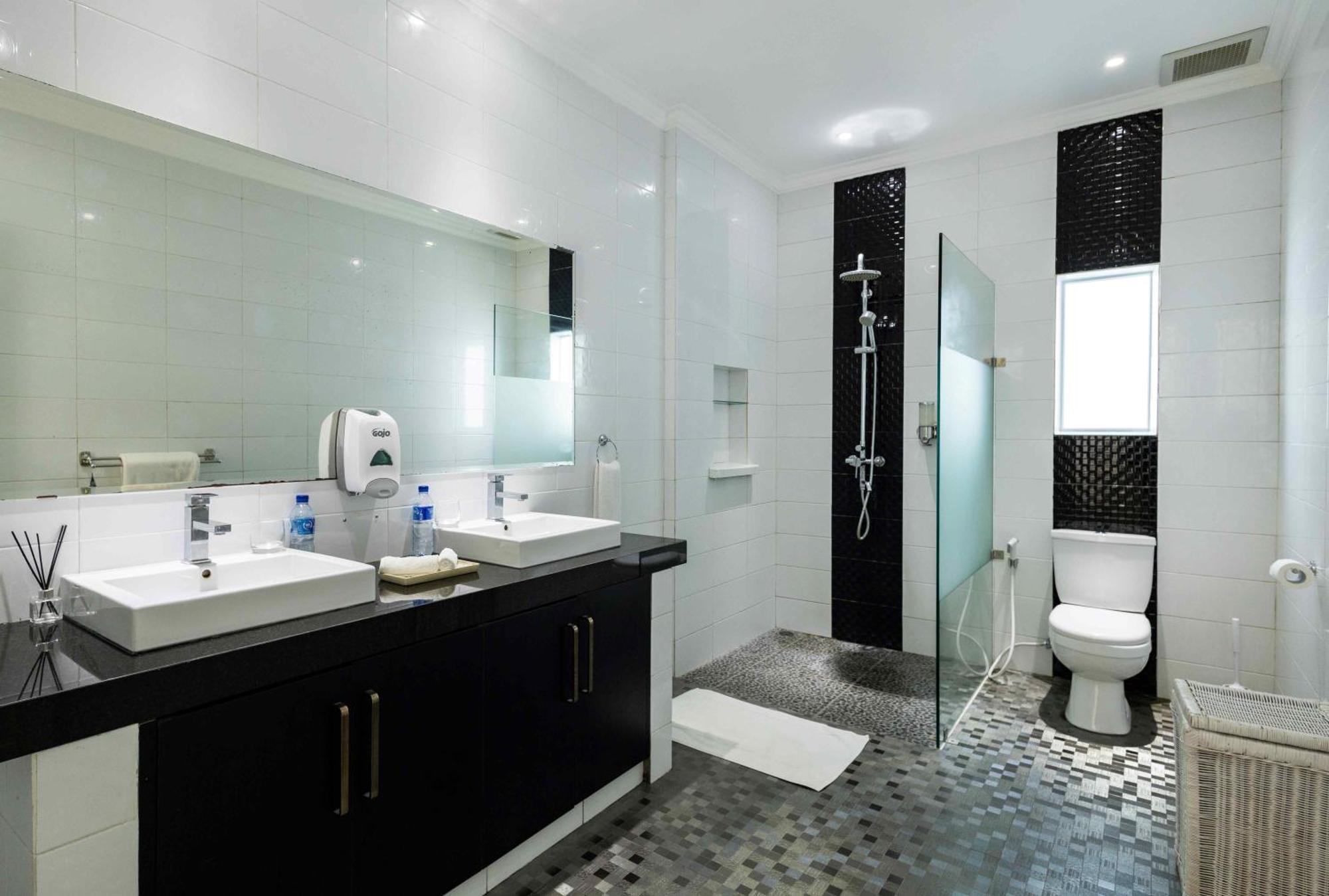 Charming, Villa Sofie - Central Sanur With Refreshing Pool Buitenkant foto