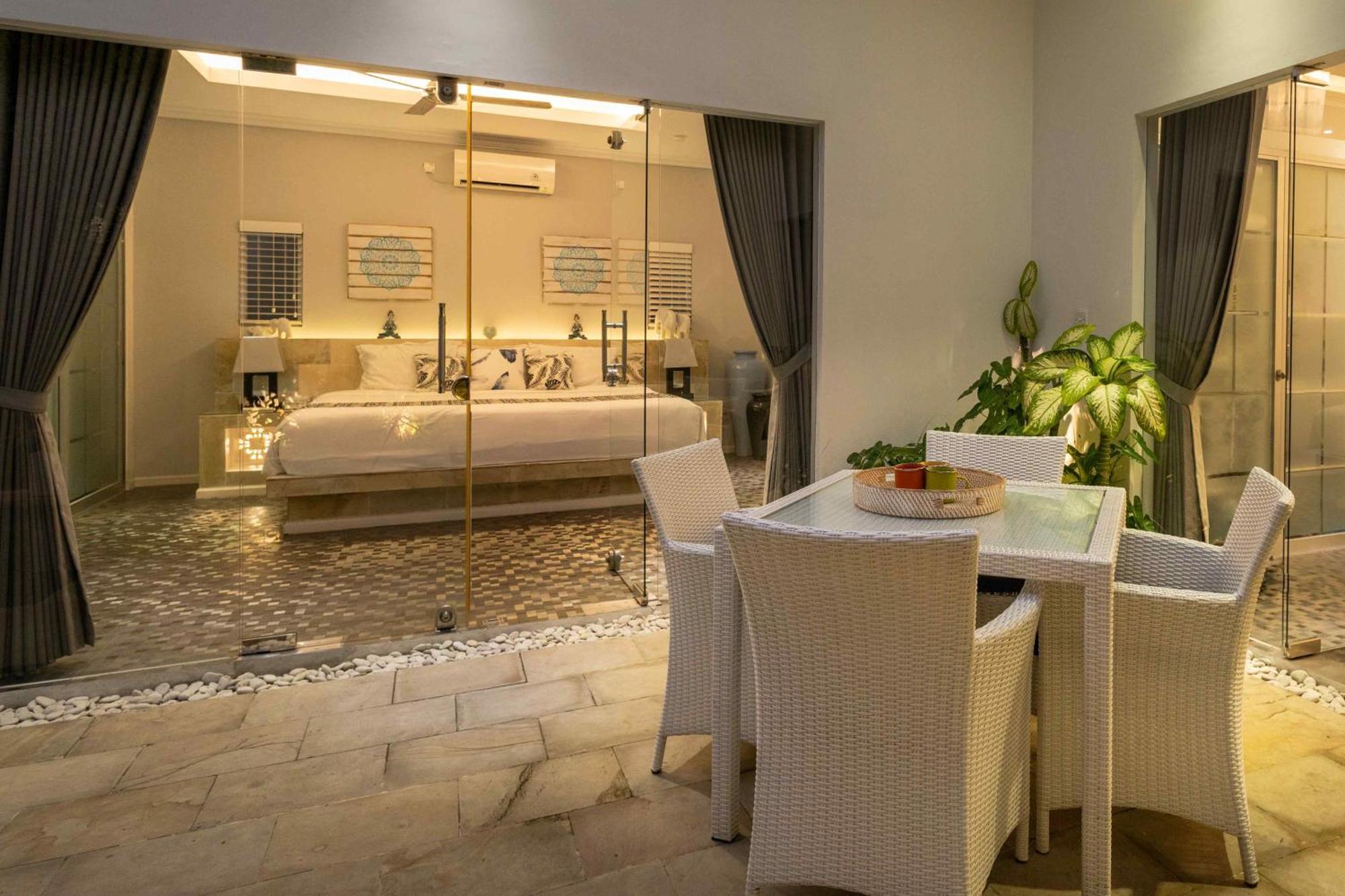 Charming, Villa Sofie - Central Sanur With Refreshing Pool Buitenkant foto